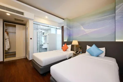 Deluxe Twin con finestra — CICILIA Saigon Center